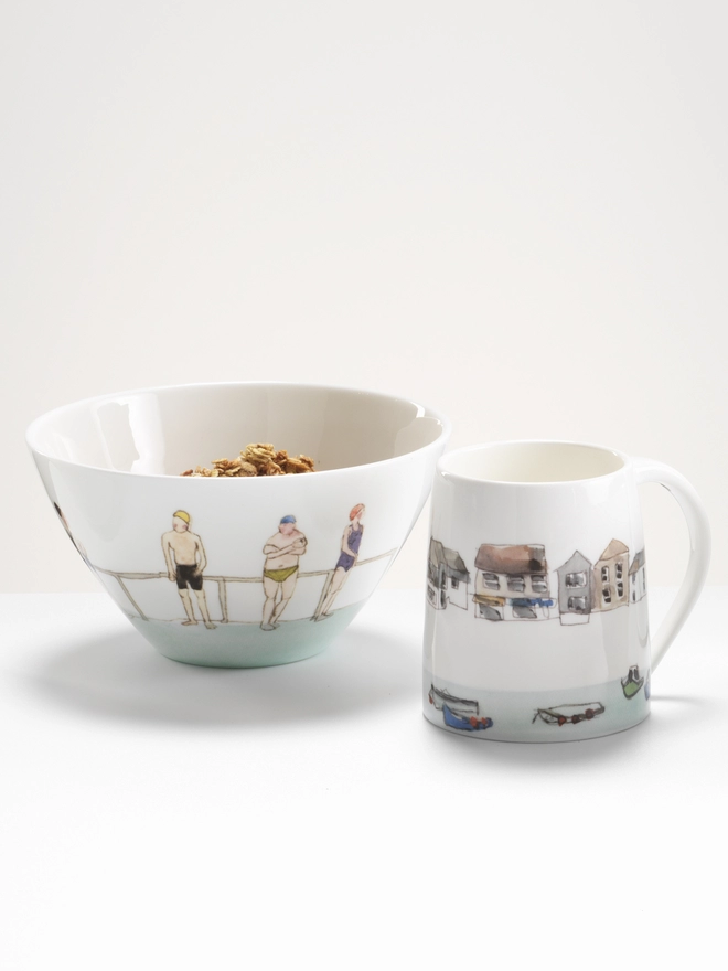 Photo of swim bowl and boats mug