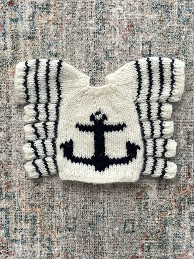 Lobster anchor sweater