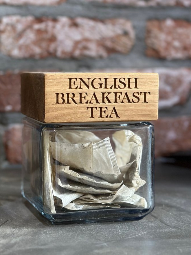 English Breakfast Oak Jar