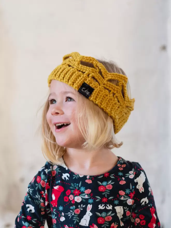 crocheted childs crown
