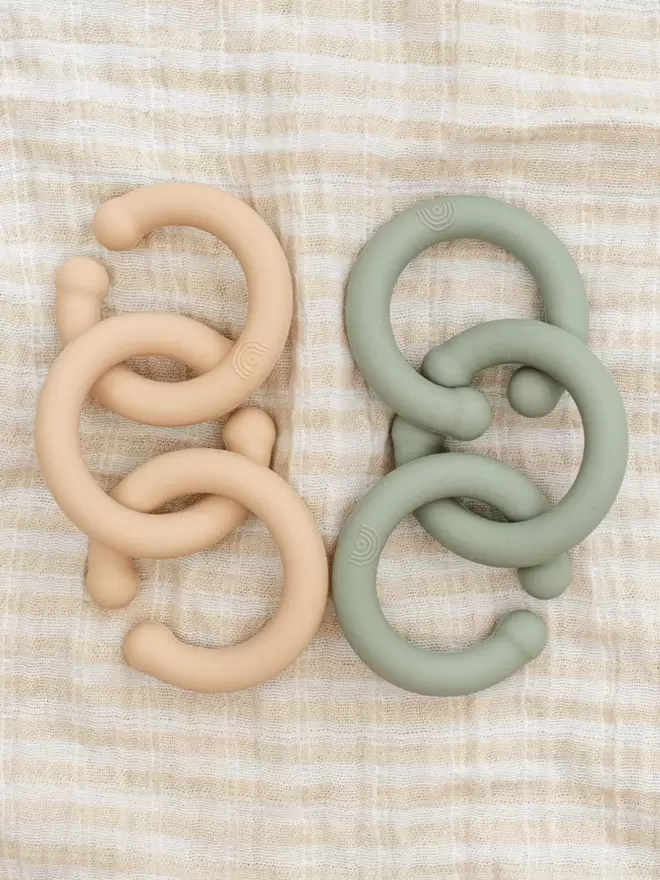 Fawn and Sage Ring Links