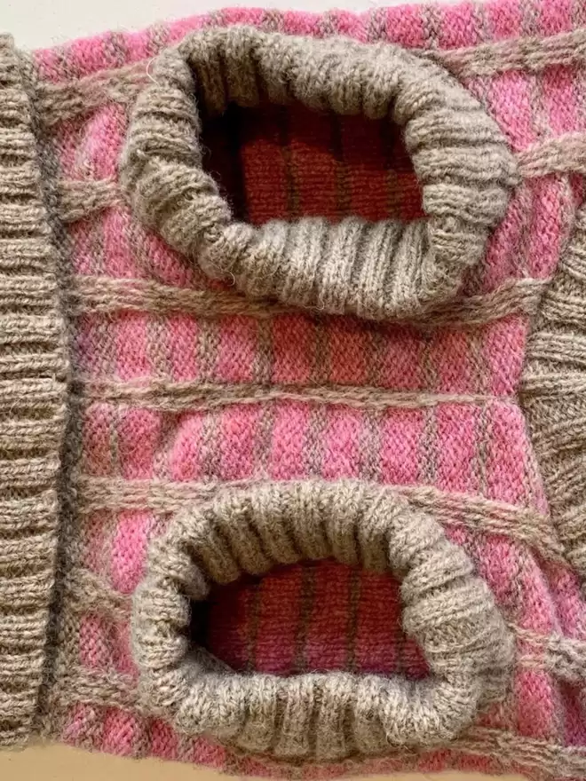PINK DOG JUMPER WITH LEGS