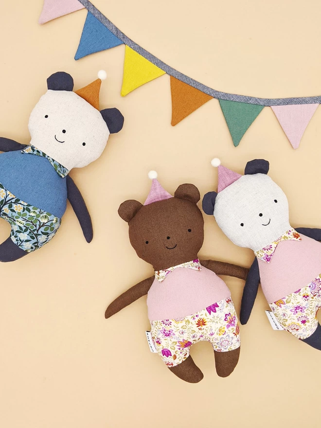 Party bear dolls with floral print shorts and linen top