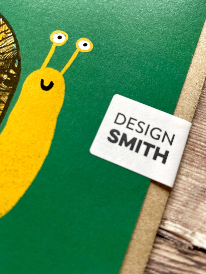 closeup of DESIGN SMITH recyclable card clasp