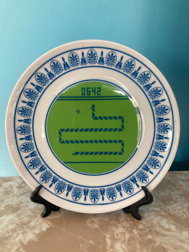 Snake, Nokia 3210, Nokia, old school, computer game, arcade game, snake plate, nokia plate, haus of lucy, unique gift, original gift, christmas, gift idea