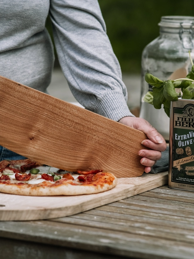 Hardwood pizza rocker alternative lead image