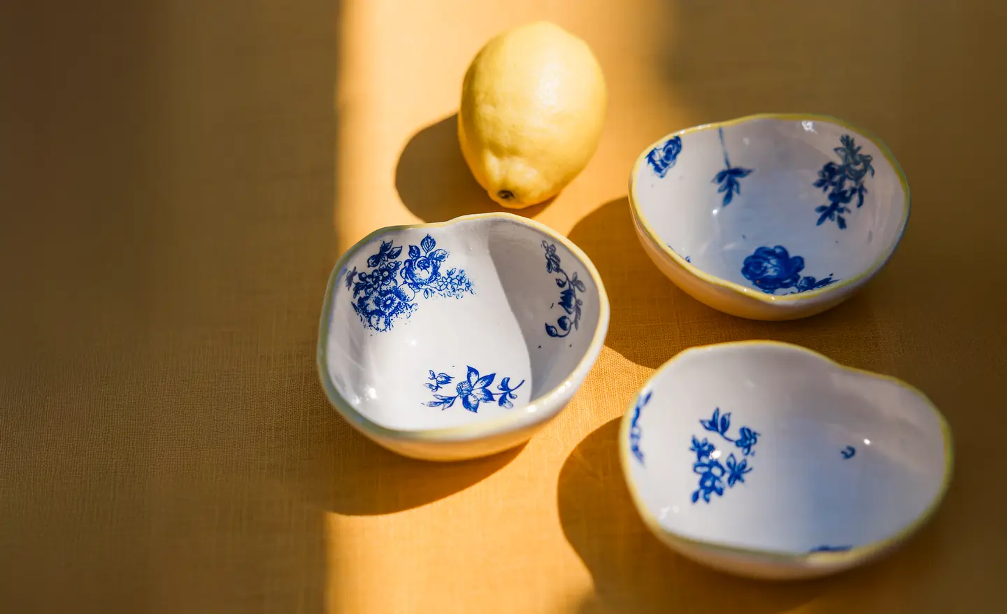 Small floral ceramic bowls