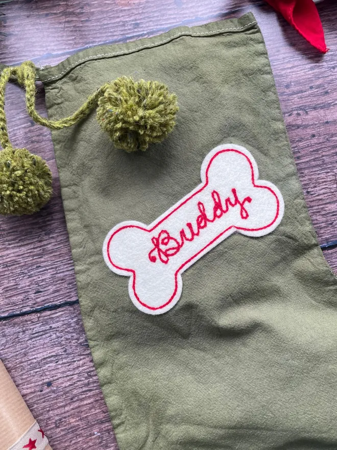 custom patch for dogs featuring chain stitch embroidery