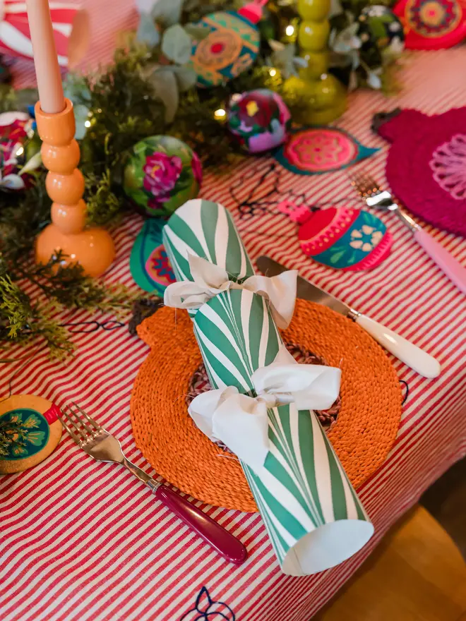 Green candy cane crackers