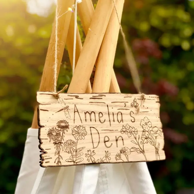 Personalised den kit sign