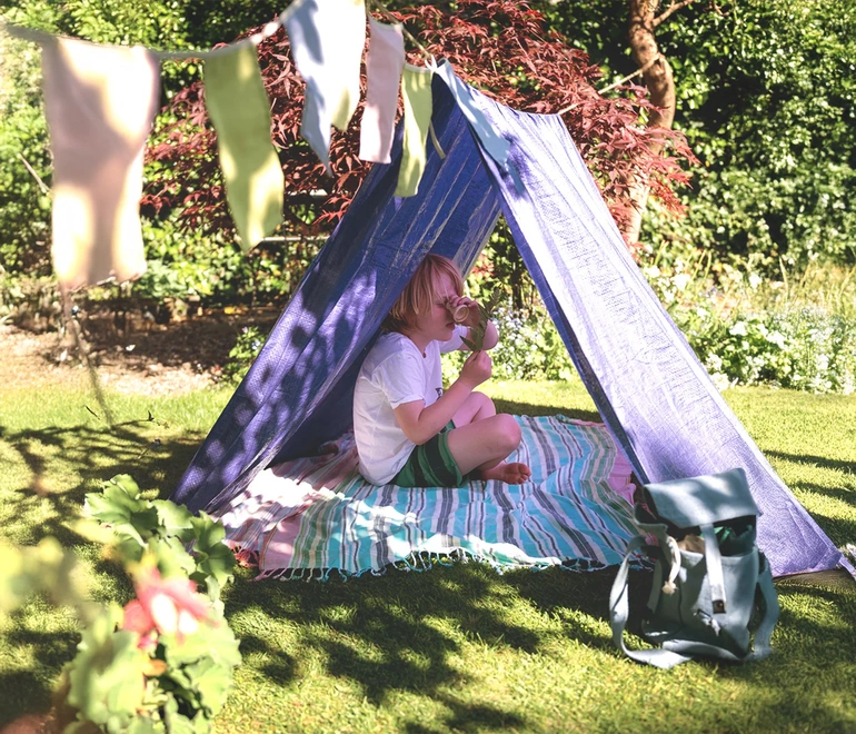 Cottage garden den kit