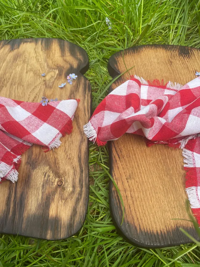 Picnic set of two serving boards