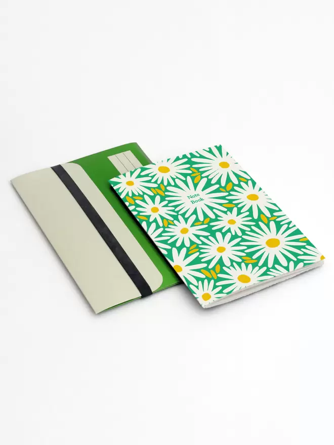 A5 Plain Paged Notebook and Folder with Daisy Design