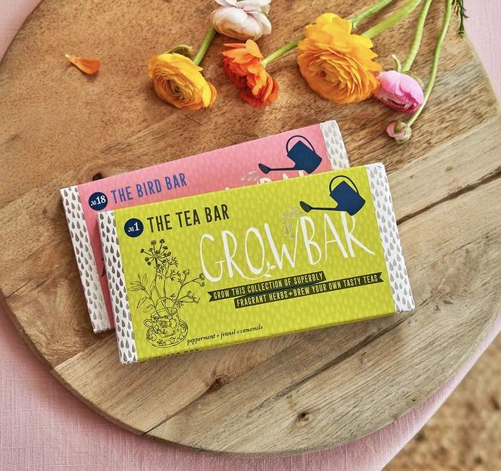 Tea garden growbar with some flowers above