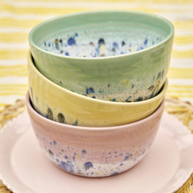 Ceramic colourful tableware