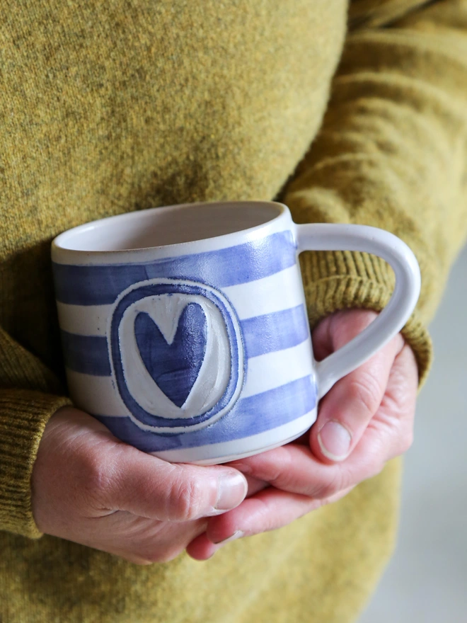 heart mug with stripes