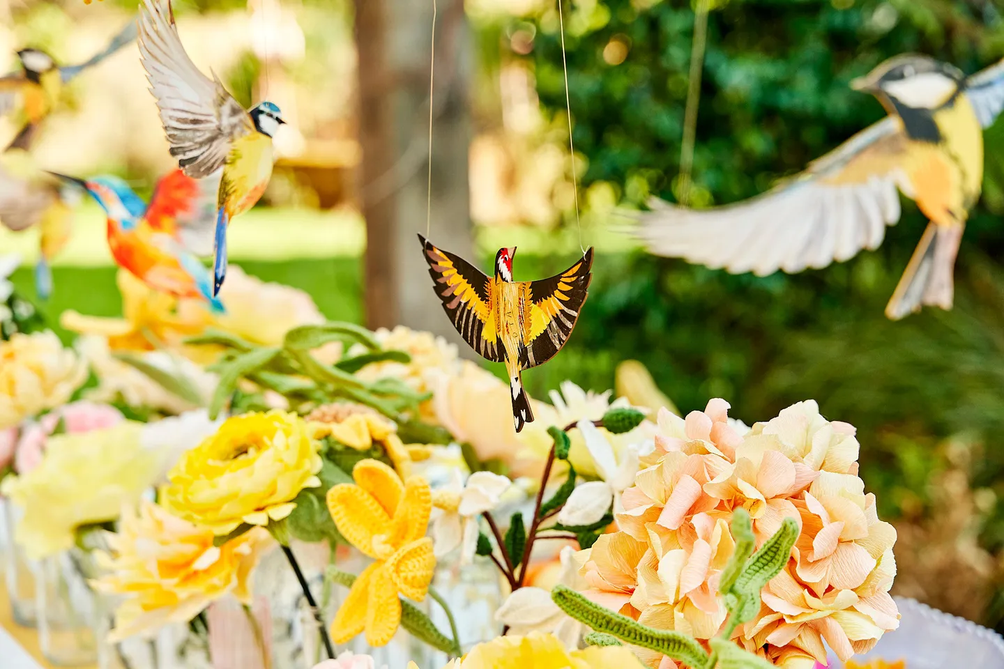 Bird hanging decorations
