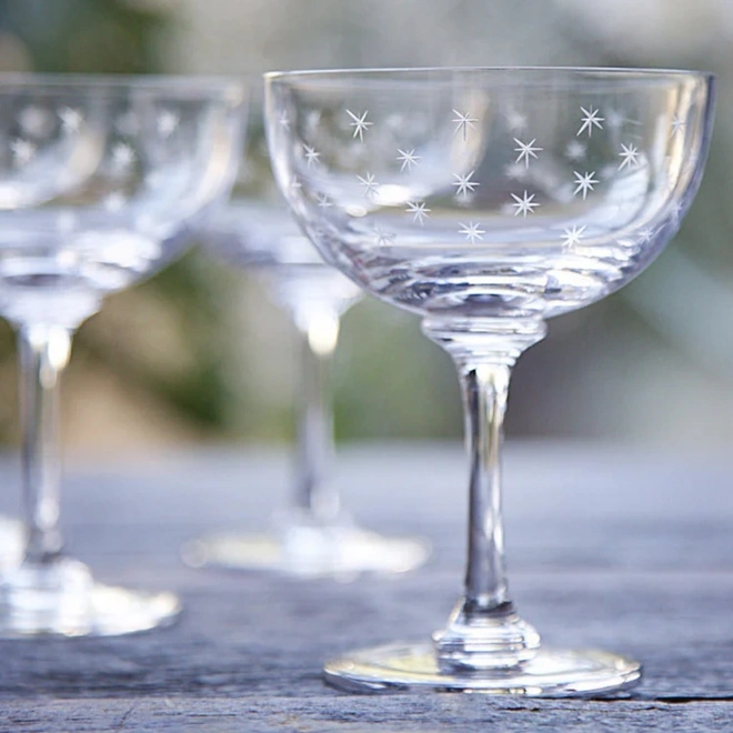 star engraved wine glass