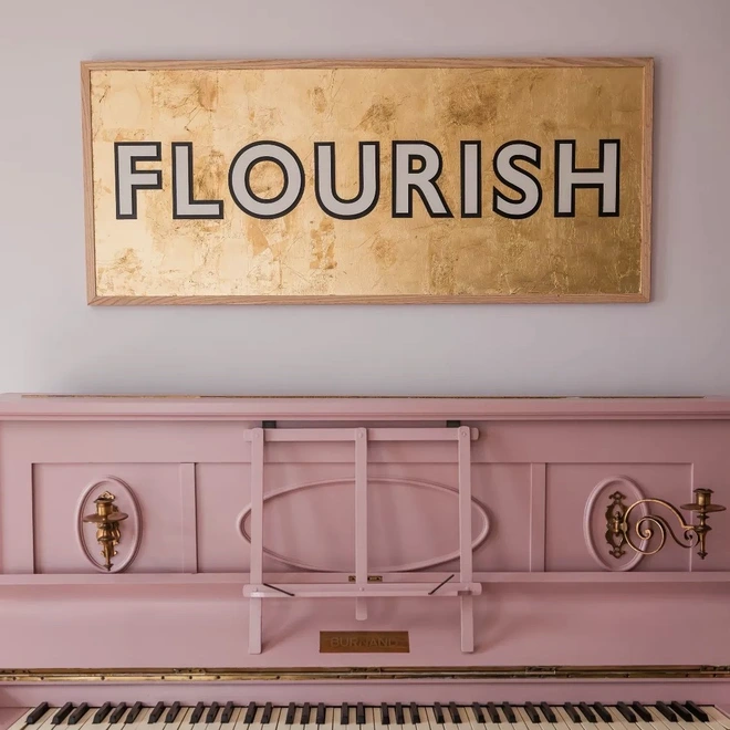 Flourish sign