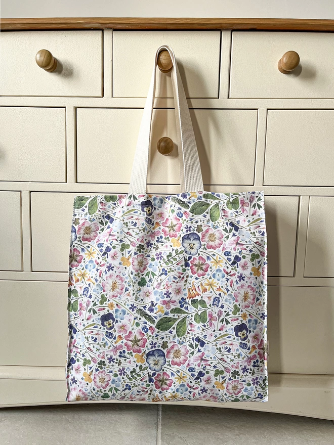Beautiful floral tote bag with mid-length handles. An ideal Mother's Day gift or gift for her.