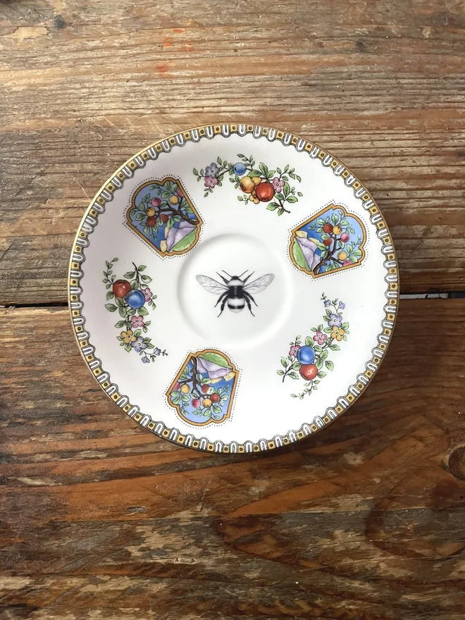 Bee Wall Art Plate