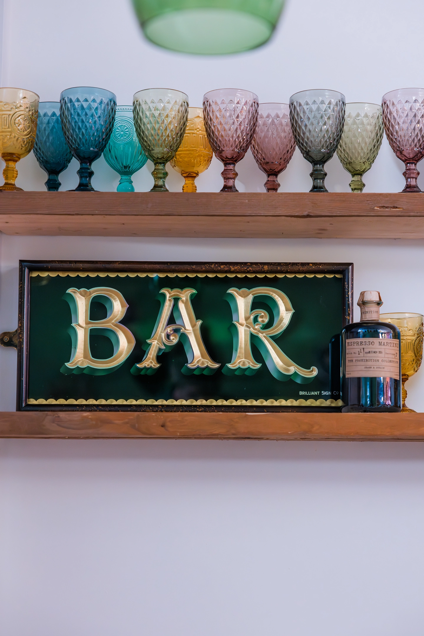 Brilliant sign bar sign