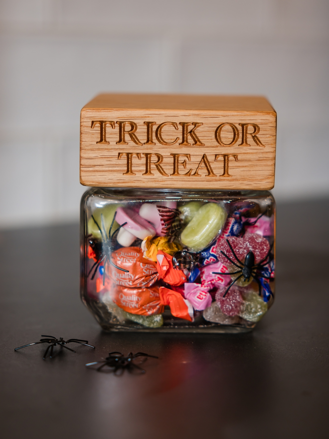 Trick or treat jar