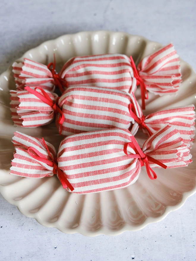 stripey favours to look like sweets