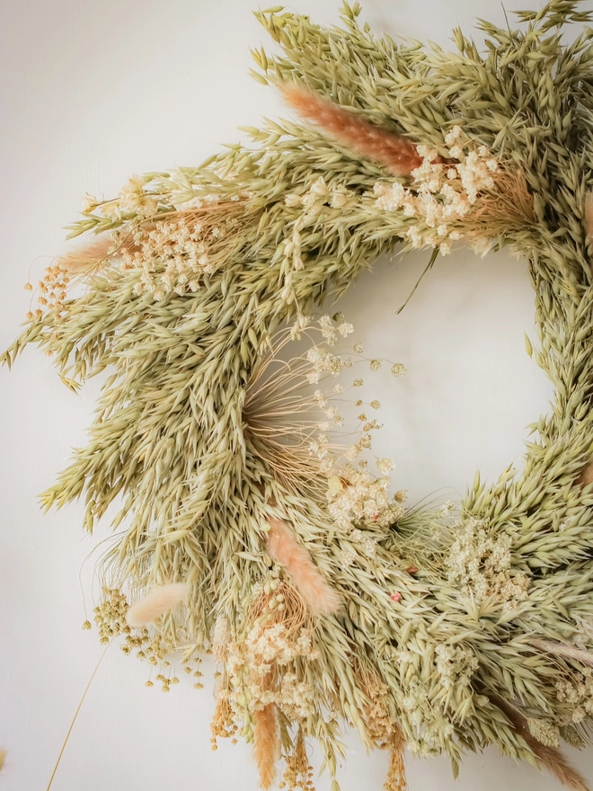 'Suffolk' Everlasting Dried Wreath 