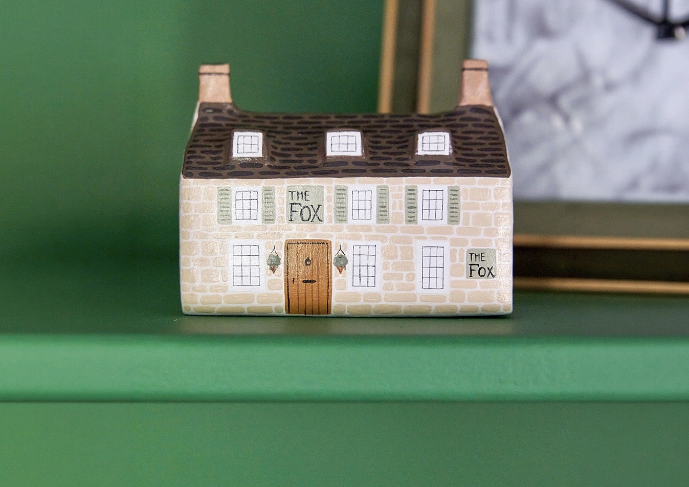 Personalised ceramic pub sculpture