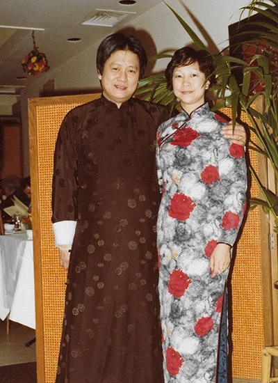 bill and cecilia Poon in a restaurant 