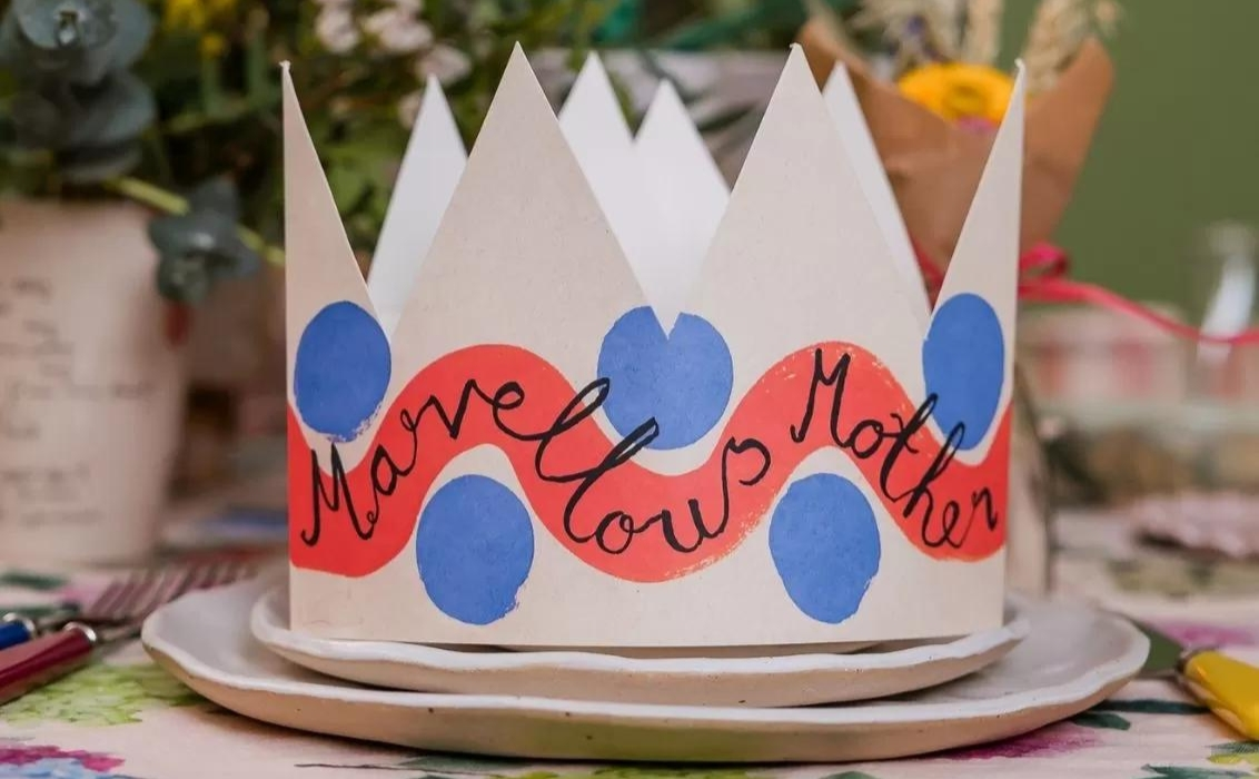 Marvellous Mother Crown