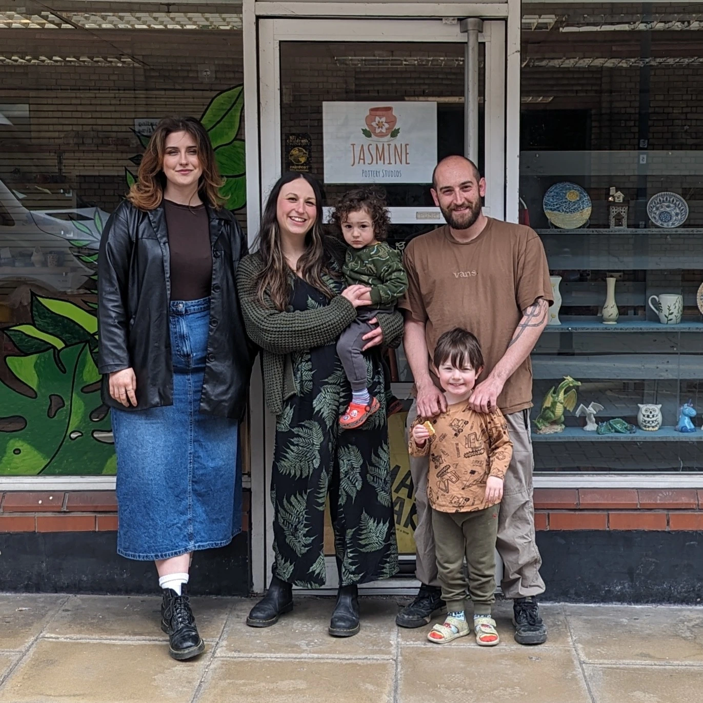Jasmine Pottery Storefront Image