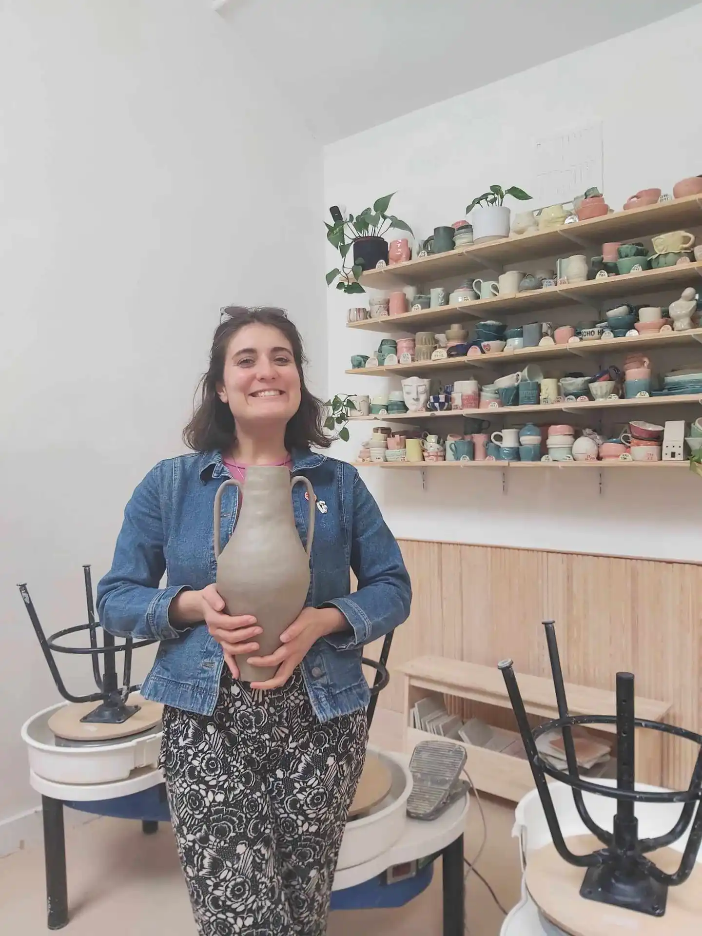 Alice Makes Pottery Storefront Image