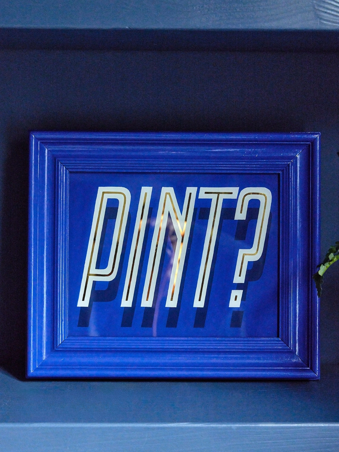 Pint sign painting
