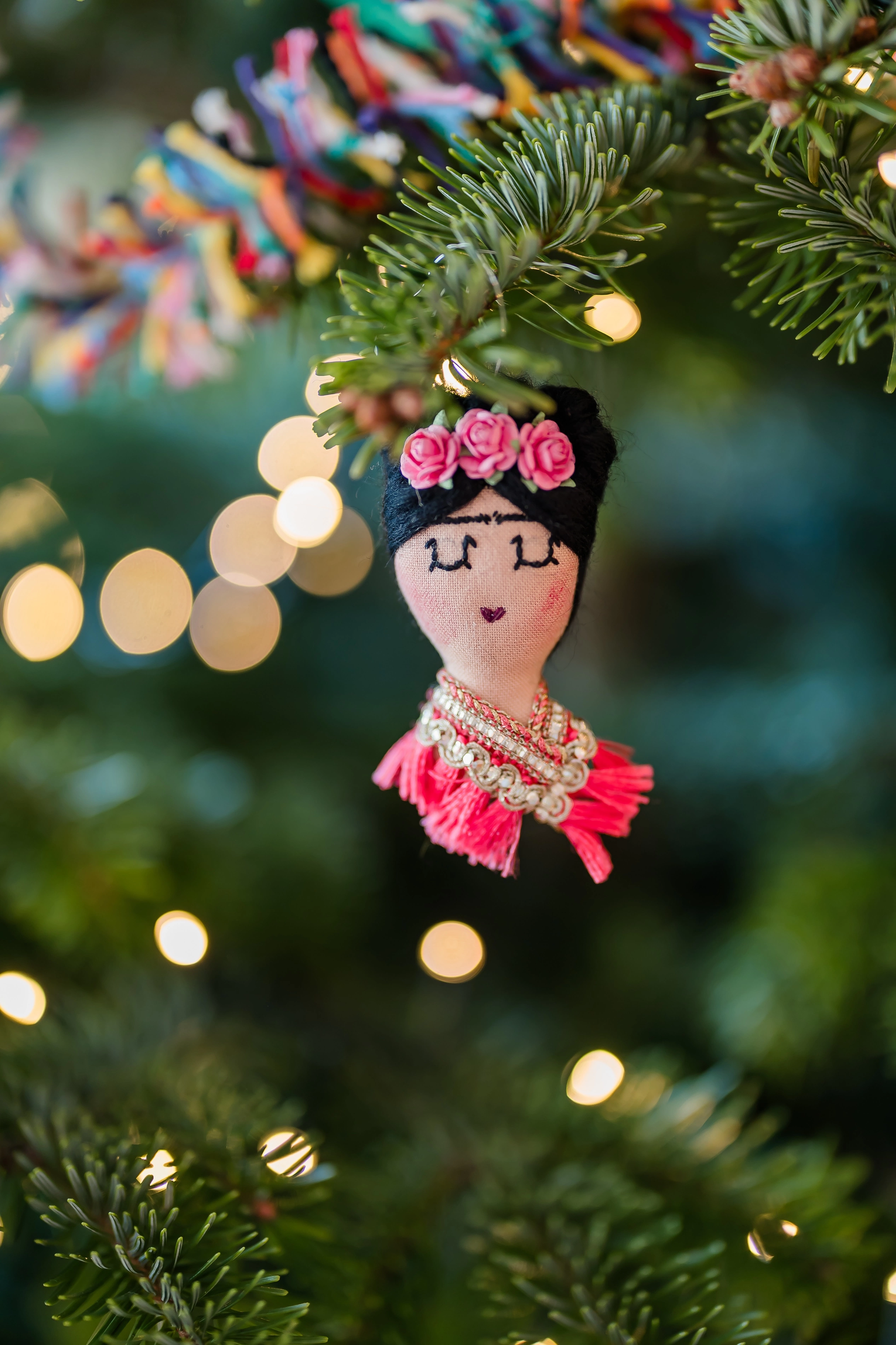 Frida Khalo hanging decoration mini icon