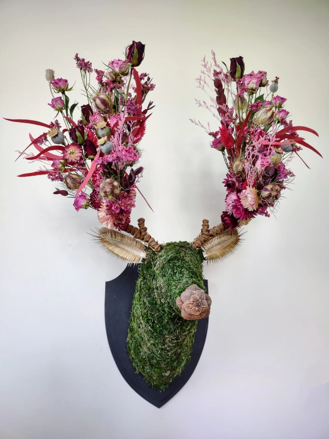 Handcrafted Dried Flower 'LOVE' Deer Large Wall Hanging