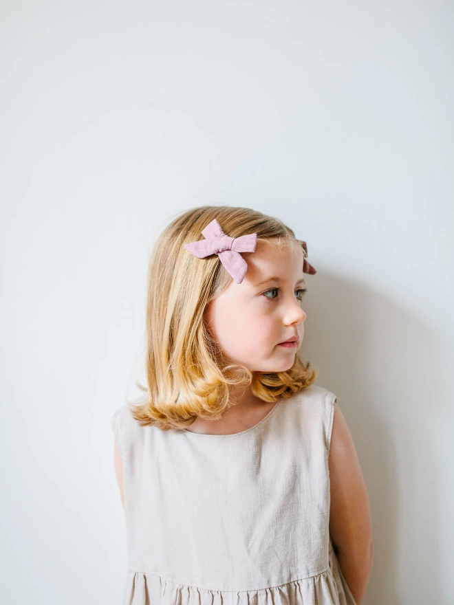 girl in hair clips