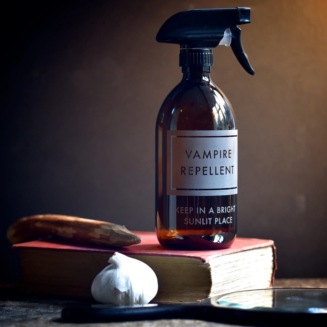 Vampire's souls etched apothecary bottle