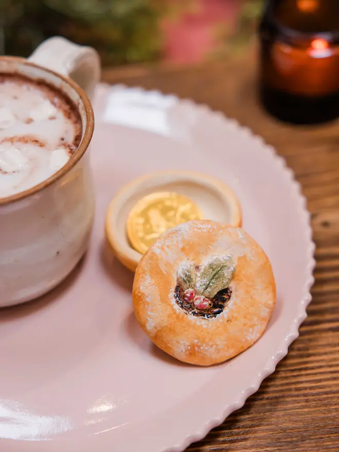 Mince pie trinket dish