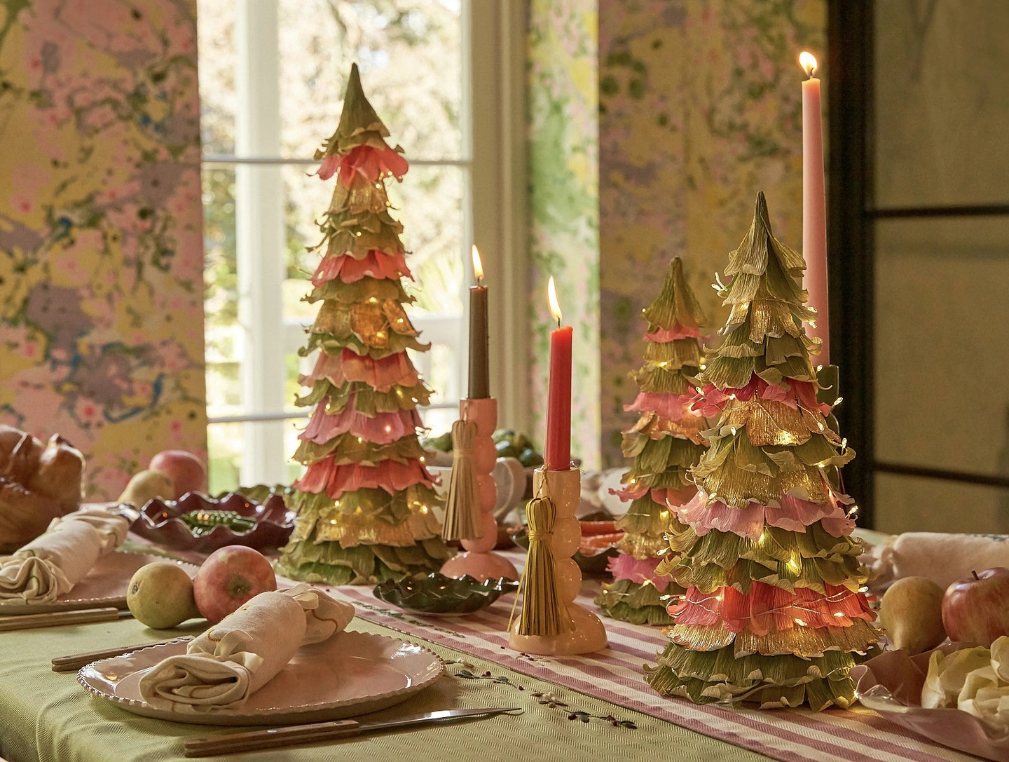 Christmas tree table decorations