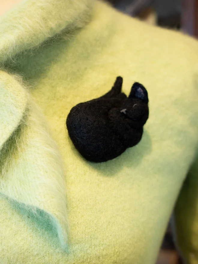 Handmade Needle-felted Sleeping Black Cat Brooch 