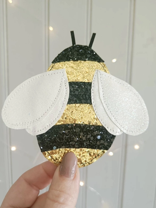 Personalised Glitter Bee Birthday Badge. 