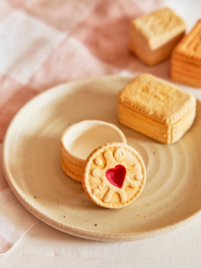 Heart Jammy Dodger Biscuit Trinket Box