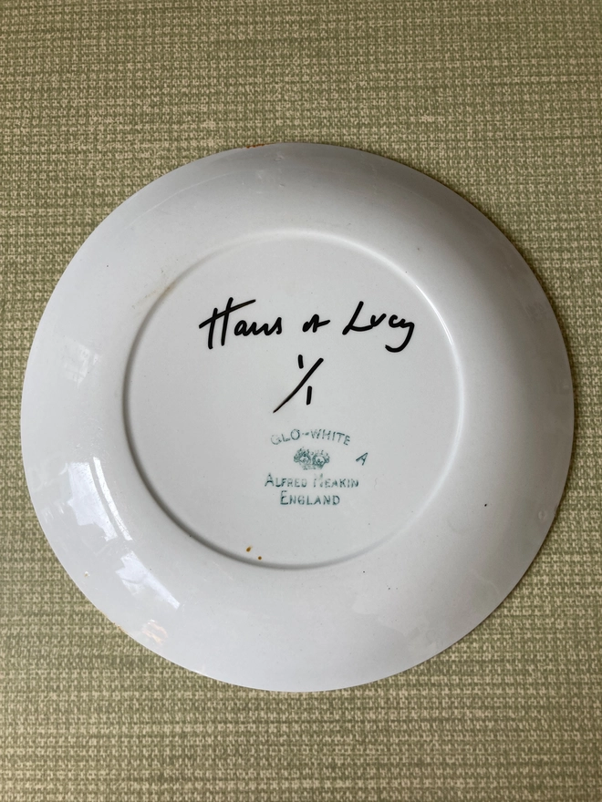 Lyrics plate, Miley Cyrus, Flowers, Miley Cyrus FlowersVintage plate, china plate, hand printed plate, original gift, cool gift, unique gift, ceramic plate, wall art