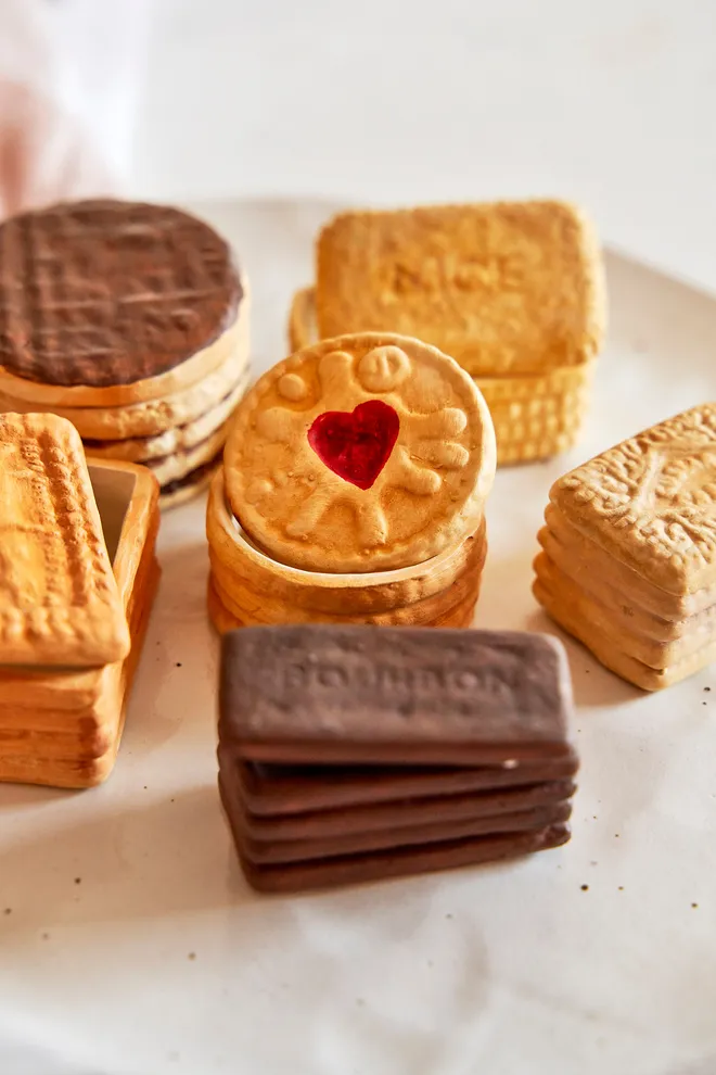 Biscuit trinket dishes