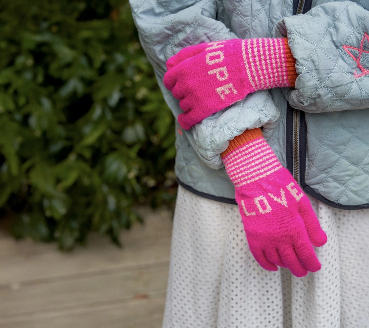 Love hope gloves