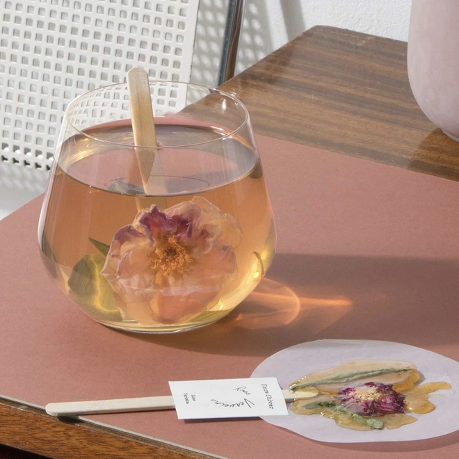 Floral. tea bag
