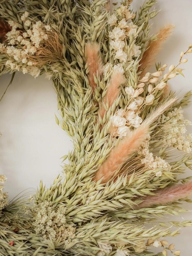 'Suffolk' Everlasting Dried Wreath 