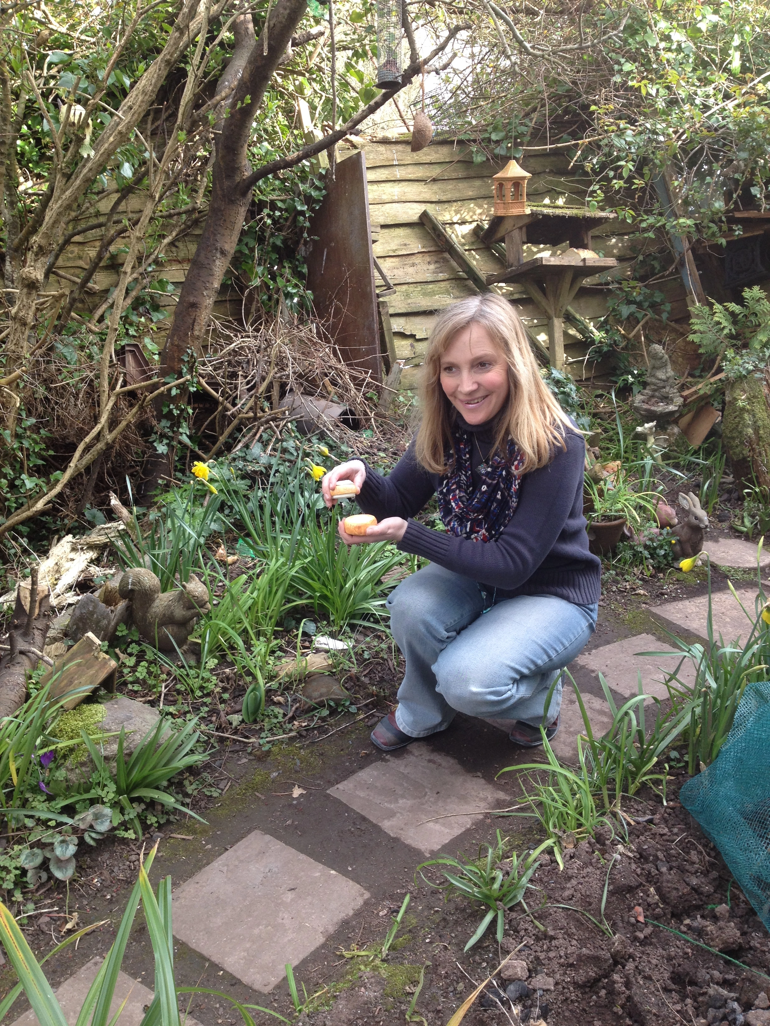 Merryfield Pottery - Torquay   Hi I'm Helen - Here in my Torquay studio a short walk from the sea and surrounded by my beloved cottage garden, I make my quirky and useful pottery collection.  Produced from my original models, each item is slip cast from moulds.  Finished by hand and meticulasly decorated to a high standard.  Often 'helped' by my cat Rumple, my aim is to enhance your home or garden with a smile!